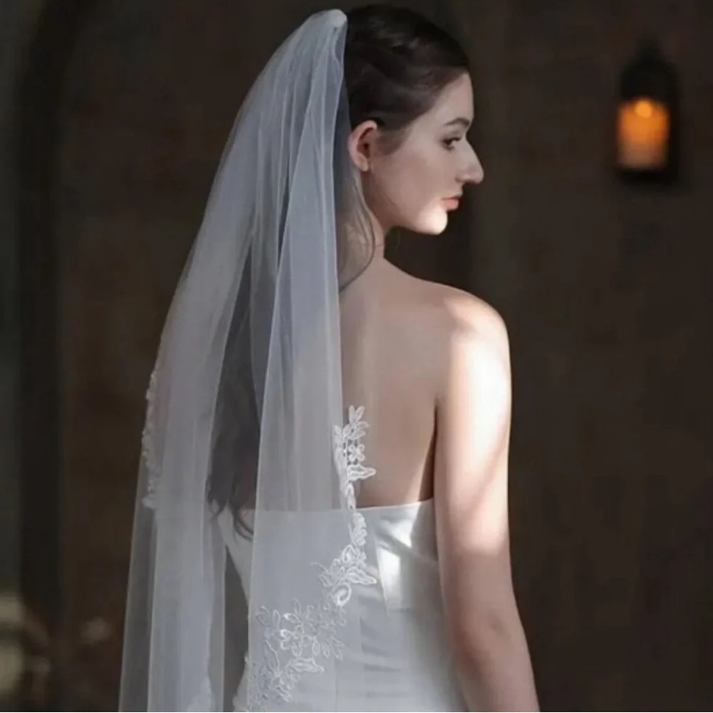 New White Exquisite Lace-Edged Cathedral Veil - Ultimate Bridal Elegance…